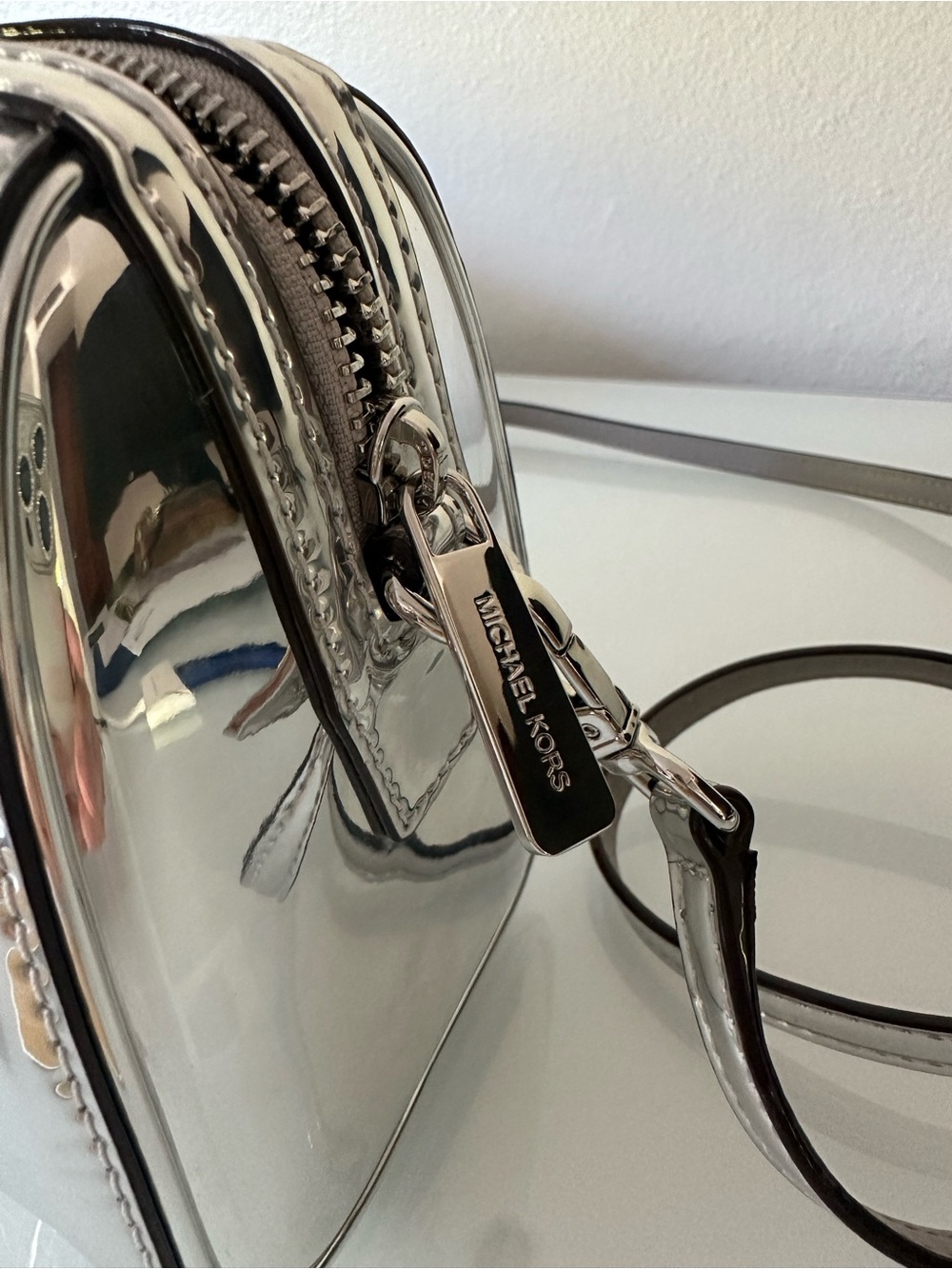 Michael Kors travel crossbody or handbag, silver, mirror finish,new with tag - Picture 8 of 16